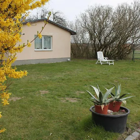Grüner Weg 2 *